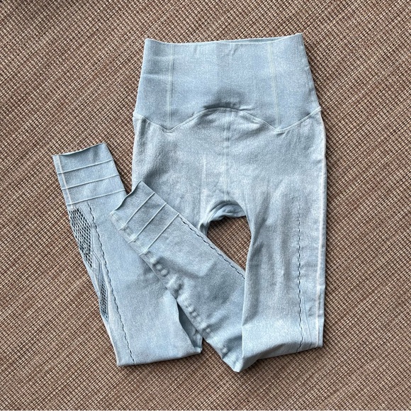 FP Running Through my Mind Leggings - Picture 3 of 10